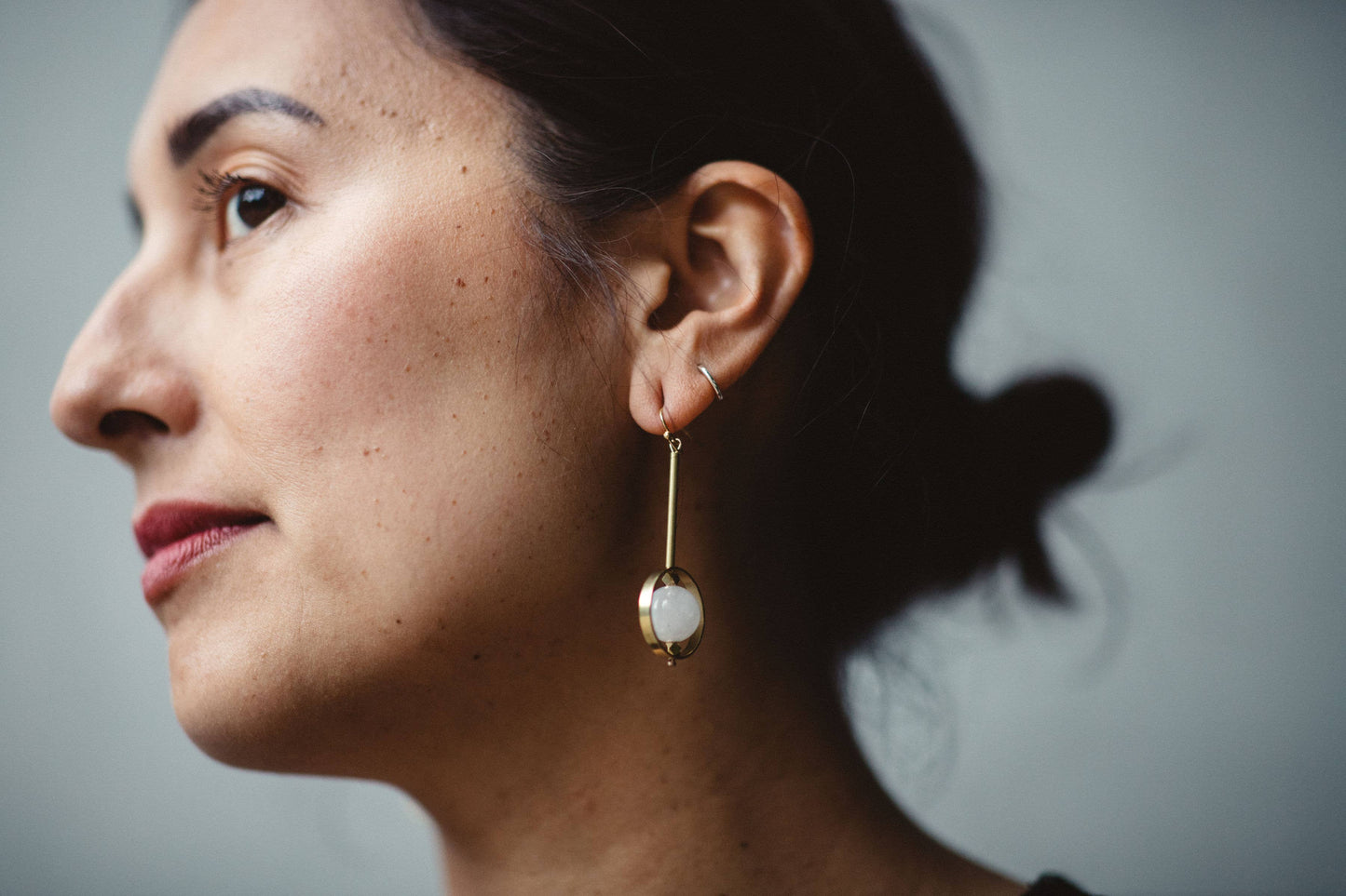 Modern Madini - Kinetic quartz drop earrings