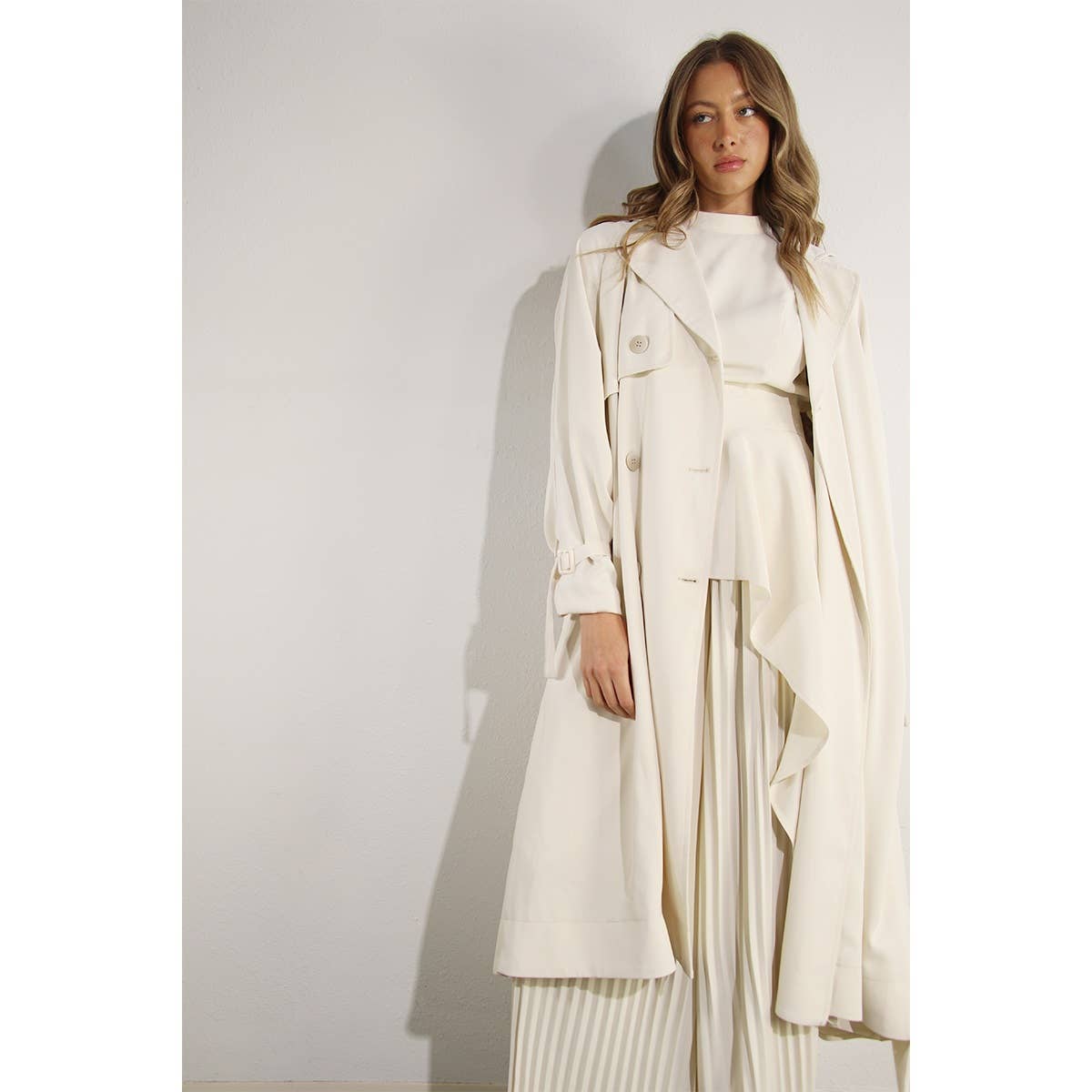 Mulla - BACK PLEATED TRENCH COAT: ASH TAUPE / M