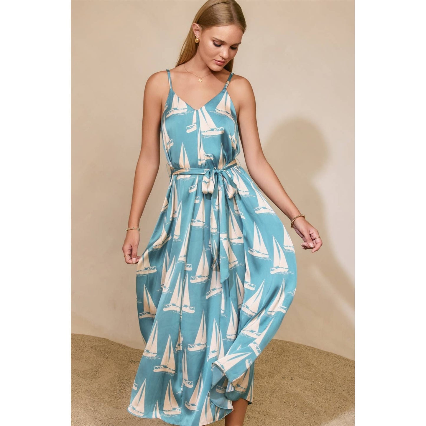 Dress Forum - Coastal Reverie Extra Flared Maxi Dress: BLUE WAVES / S-M-L(2-2-2)