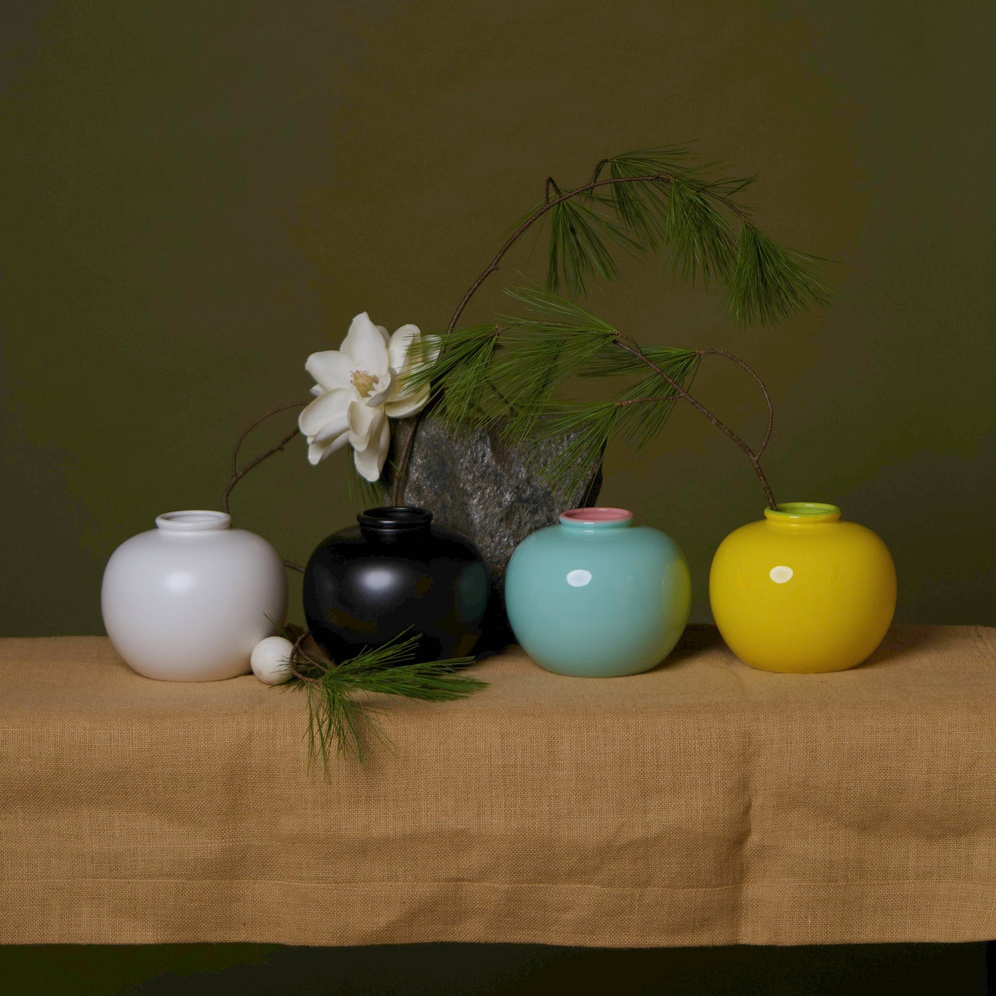 Middle Kingdom - Jade Ring Glossy Porcelain Vase: Celadon