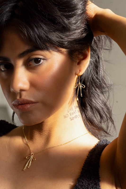 Peter and June - Bad to the Bow Necklace - 18K Gold Plated Necklace