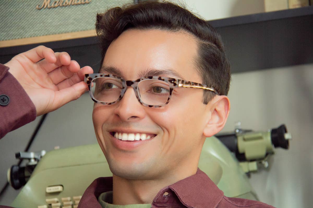 A.J. Morgan - Capable - READING GLASSES: Tortoise / 1.75