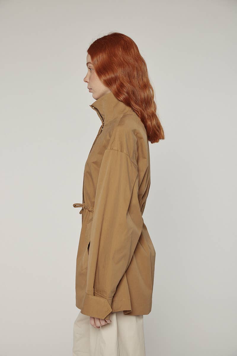 amente - Tie waist utility jacket: Khaki / Solid / XS/S