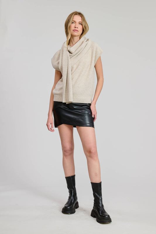 FLAT WHITE - Thun Sweater Vest with Scarf : S