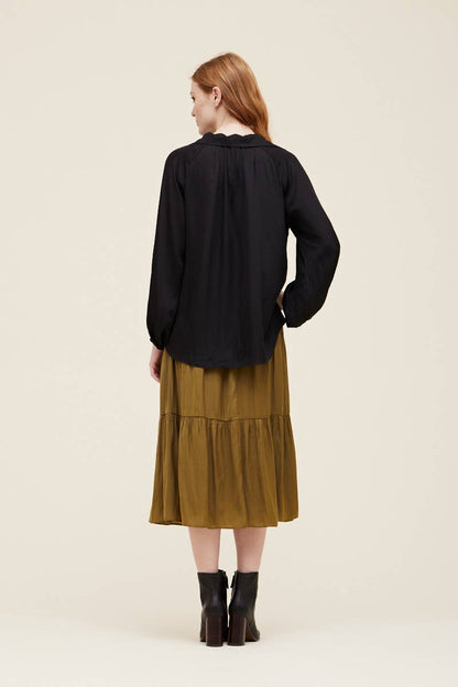 Grade & Gather - 41458PP - COLLARED SATIN BLOUSE: MILK / LARGE