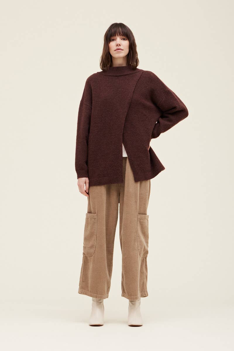 Grade & Gather - 41484 - FRONT TO BACK OVERLAP SWEATER: NATURAL / MEDIUM