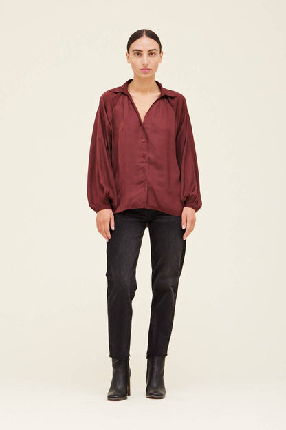 Grade & Gather - 41458PP - COLLARED SATIN BLOUSE: MILK / SMALL