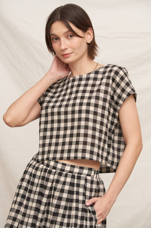 En Crème - Short Sleeve Gingham Boxy Top: Black Ivory / S