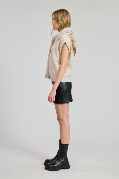 FLAT WHITE - Thun Sweater Vest with Scarf : M
