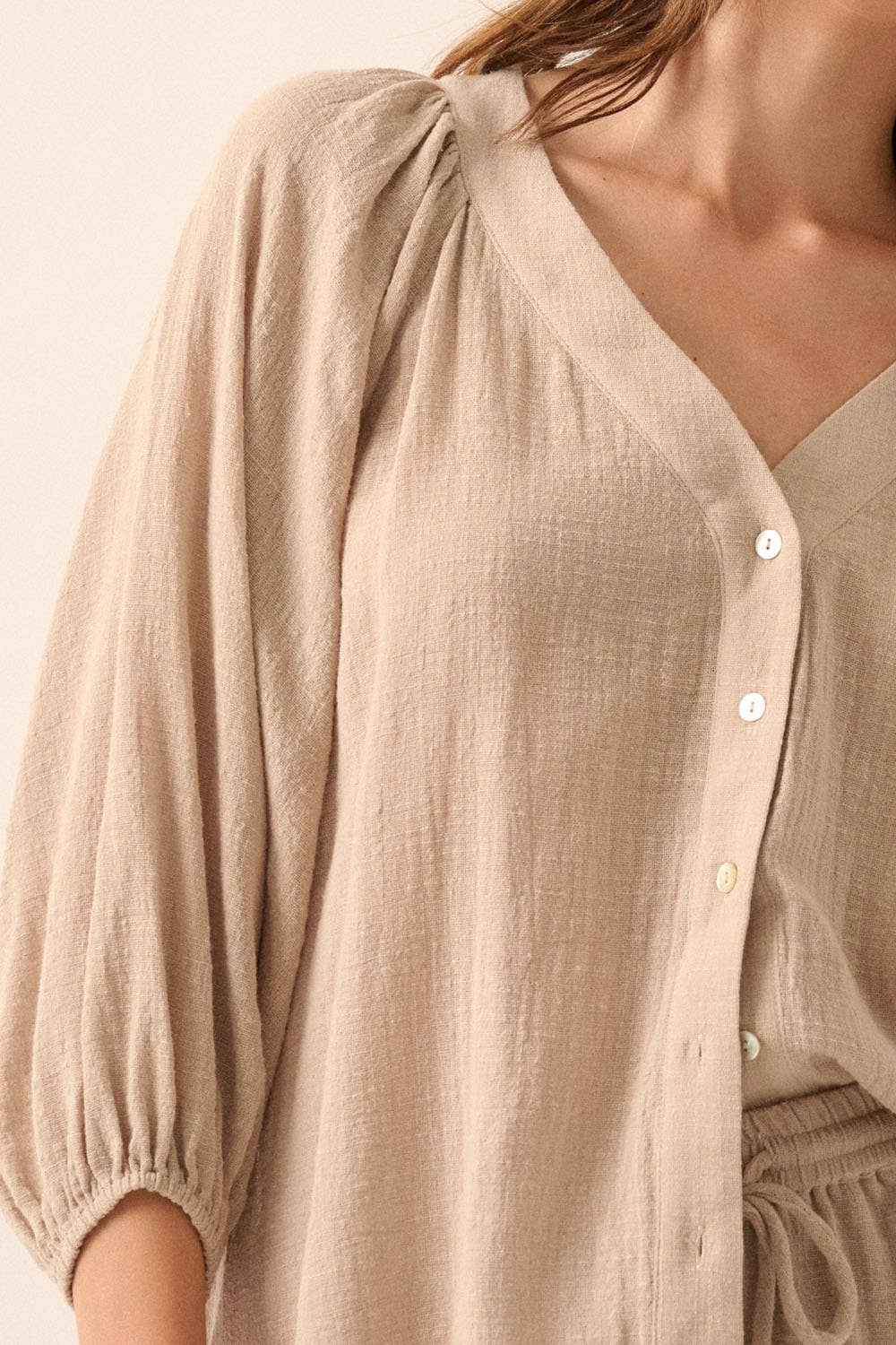 Promesa USA - Textured Button-Front Three Quarter-Sleeve Top: Off White / S