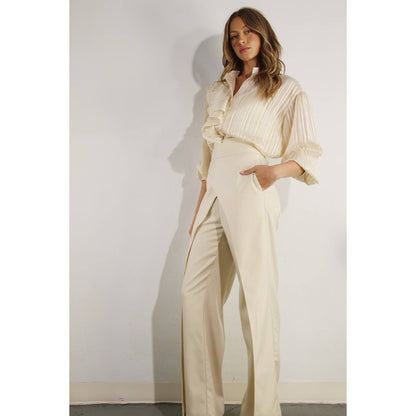 Mulla - Ruffle Blouse - Regular Fit: VANILLA / S