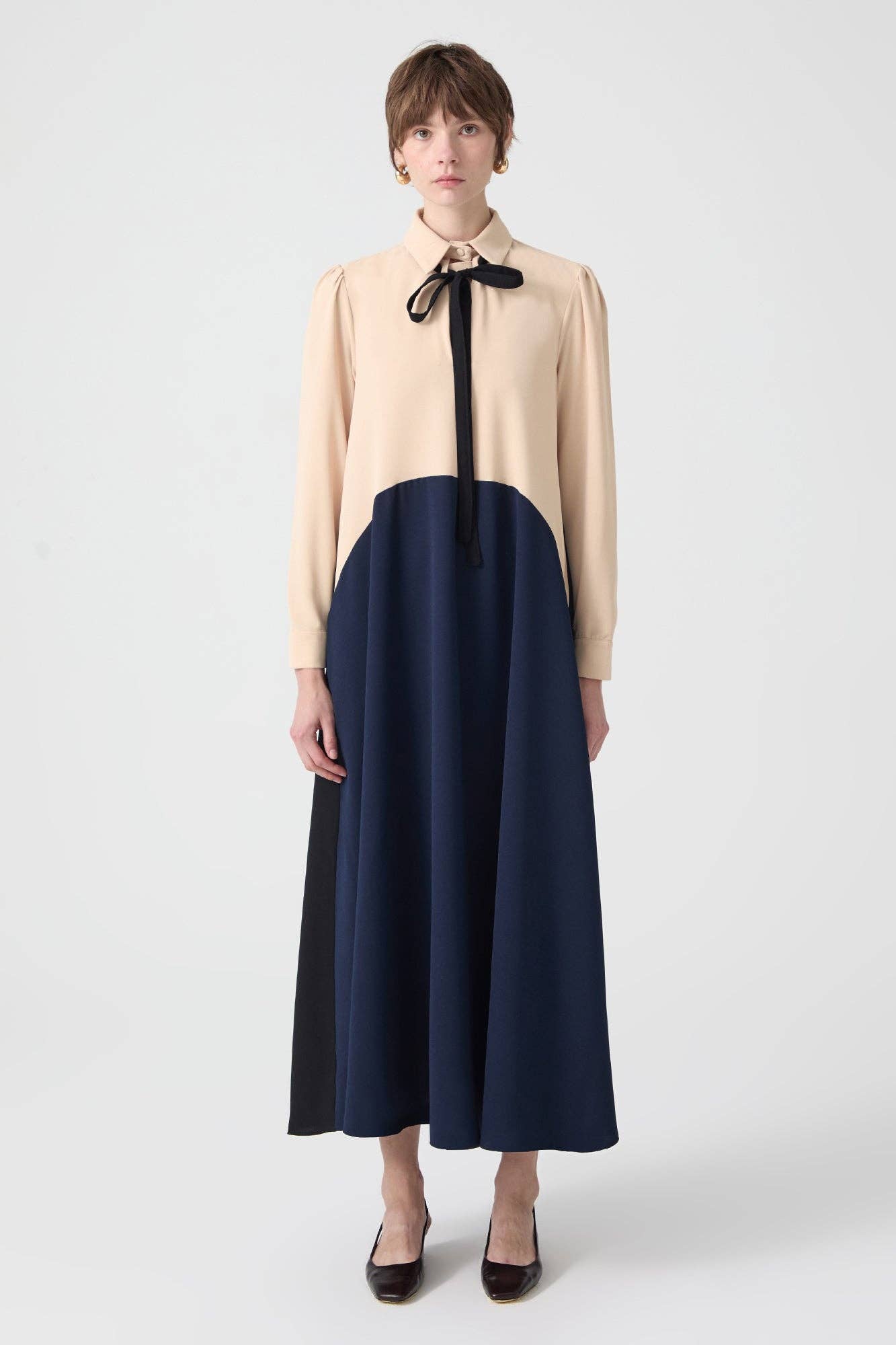 Touché Privé - CREPE TIE NECK MAXI DRESS - MODEST COLORBLOCK ELEGANCE: Navy Blue / L