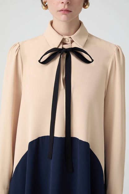 Touché Privé - CREPE TIE NECK MAXI DRESS - MODEST COLORBLOCK ELEGANCE: Navy Blue / M