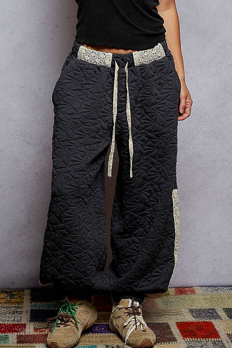 Pol Clothing - Vintage washing solid trim quilted knit jogger pants: CHARCOAL / S