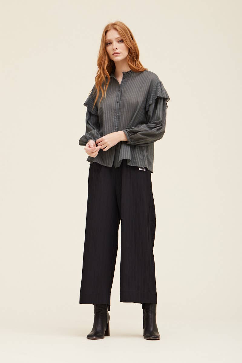 Grade & Gather - 41159 - COTTON TEXTURE RUFFLED BLOUSE: SPRUCE / MEDIUM