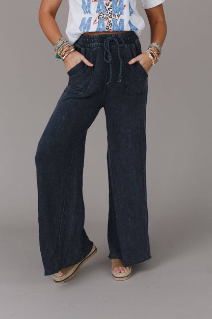 Three Bird Nest - Fall Favorite: Relaxing Robin Wide Leg Pant - New Navy: L