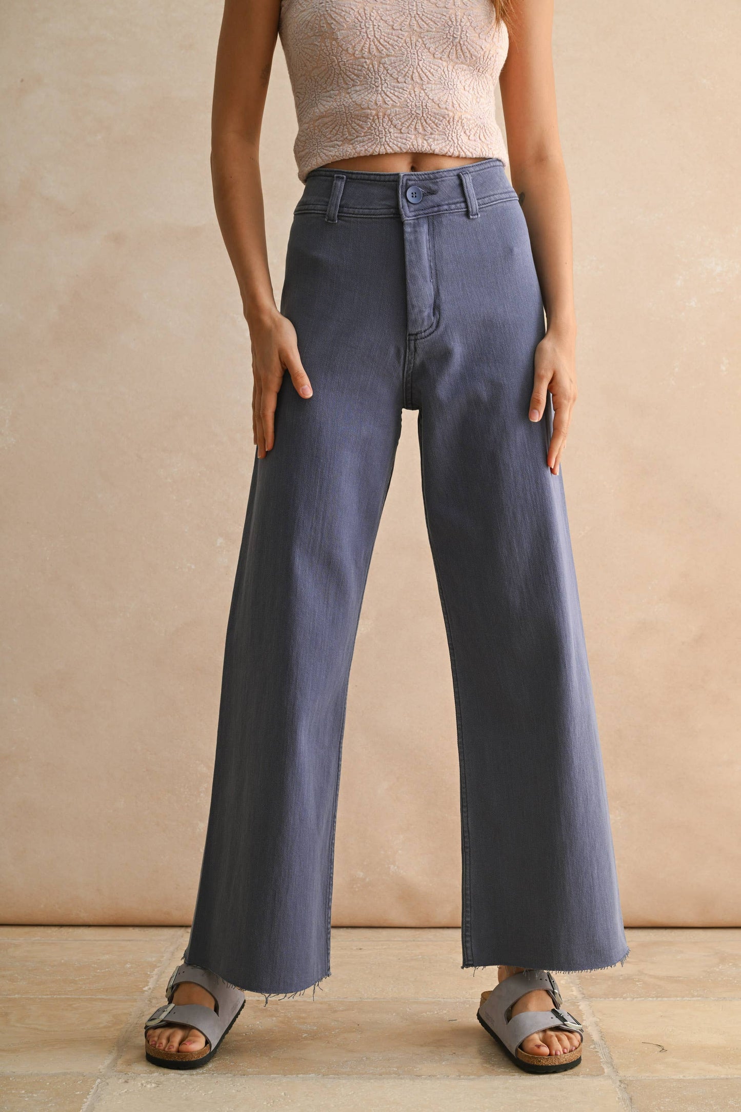 MIOU MUSE - MMP623   STRAIGHT WIDE LEG DENIM PANTS: FADE BLACK / L