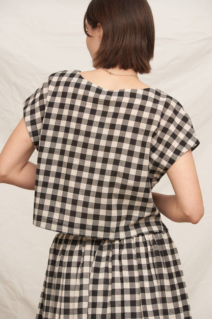 En Crème - Short Sleeve Gingham Boxy Top: Black Ivory / S