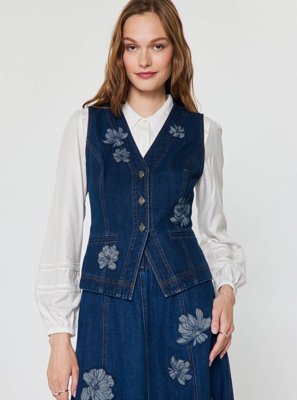 Current Air - Floral Embroidery Patch Denim Vest: Denim / M