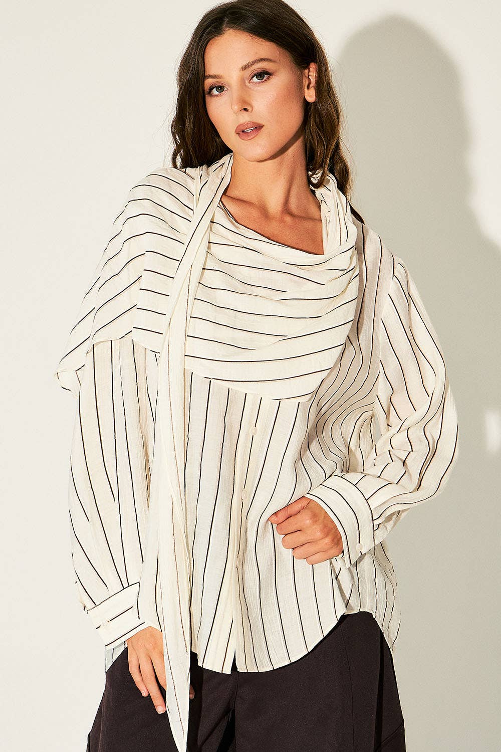 DRIPSEN - RT10064_Striped Shawl Detail Shirt: WHITE/BROWN / S