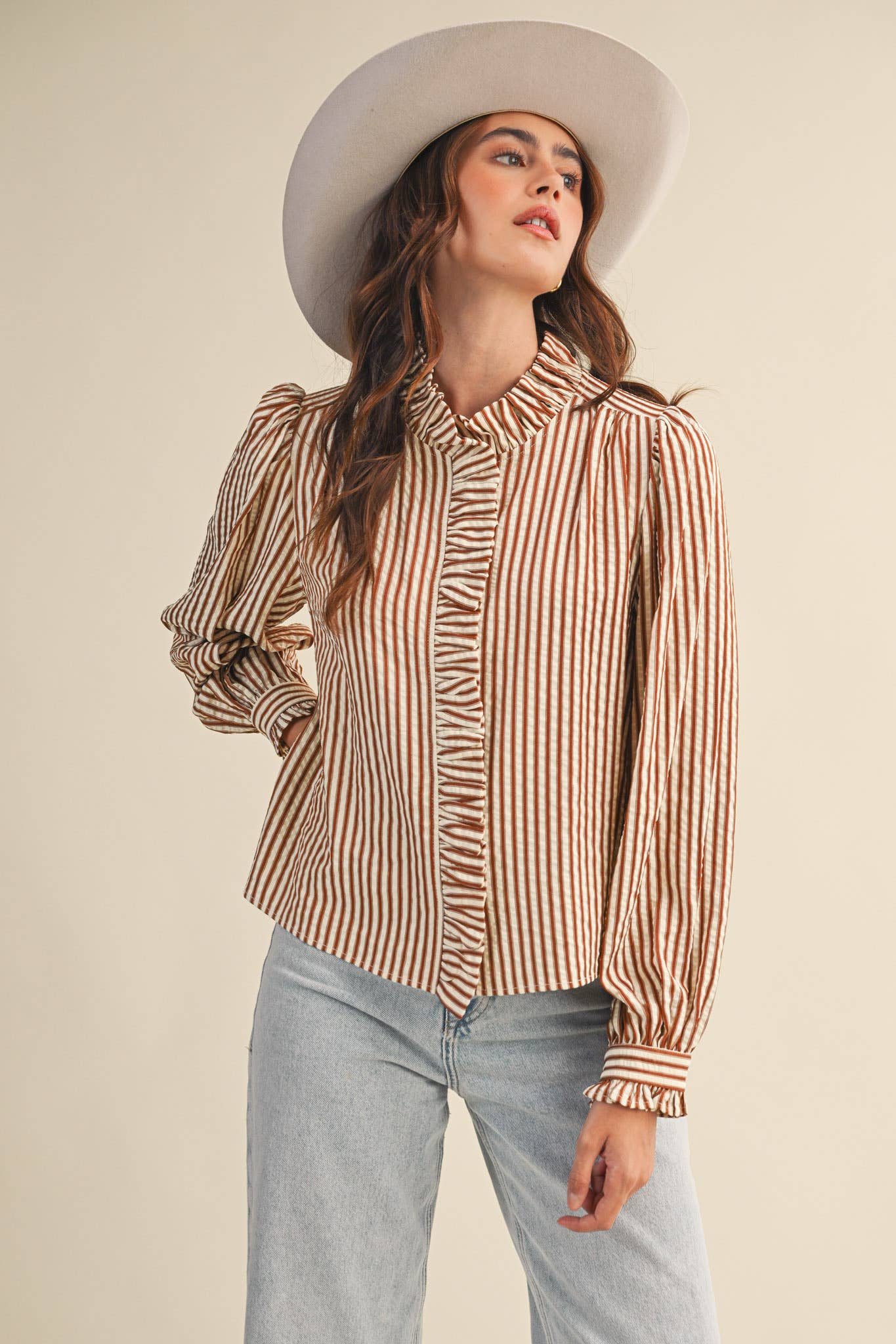 &MERCI - STRIPED RUFFLED BUTTON DOWN LONG SLEEVE TOP MTP4319: Denim Blue Stripe / M