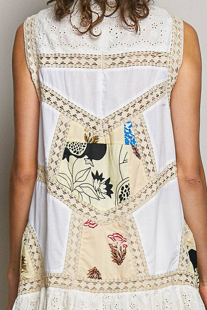Pol Clothing - Boho Printed Scalloped Edge Eyelet Lace Mini Dress: NATURAL MULTI / S