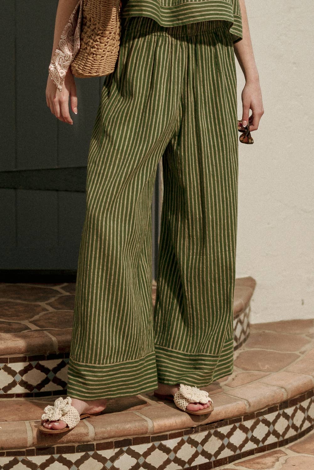 MIOU MUSE - P6358ST   STRIPED PRINT STRAIGHT WIDE LEG PANTS: GREEN / M