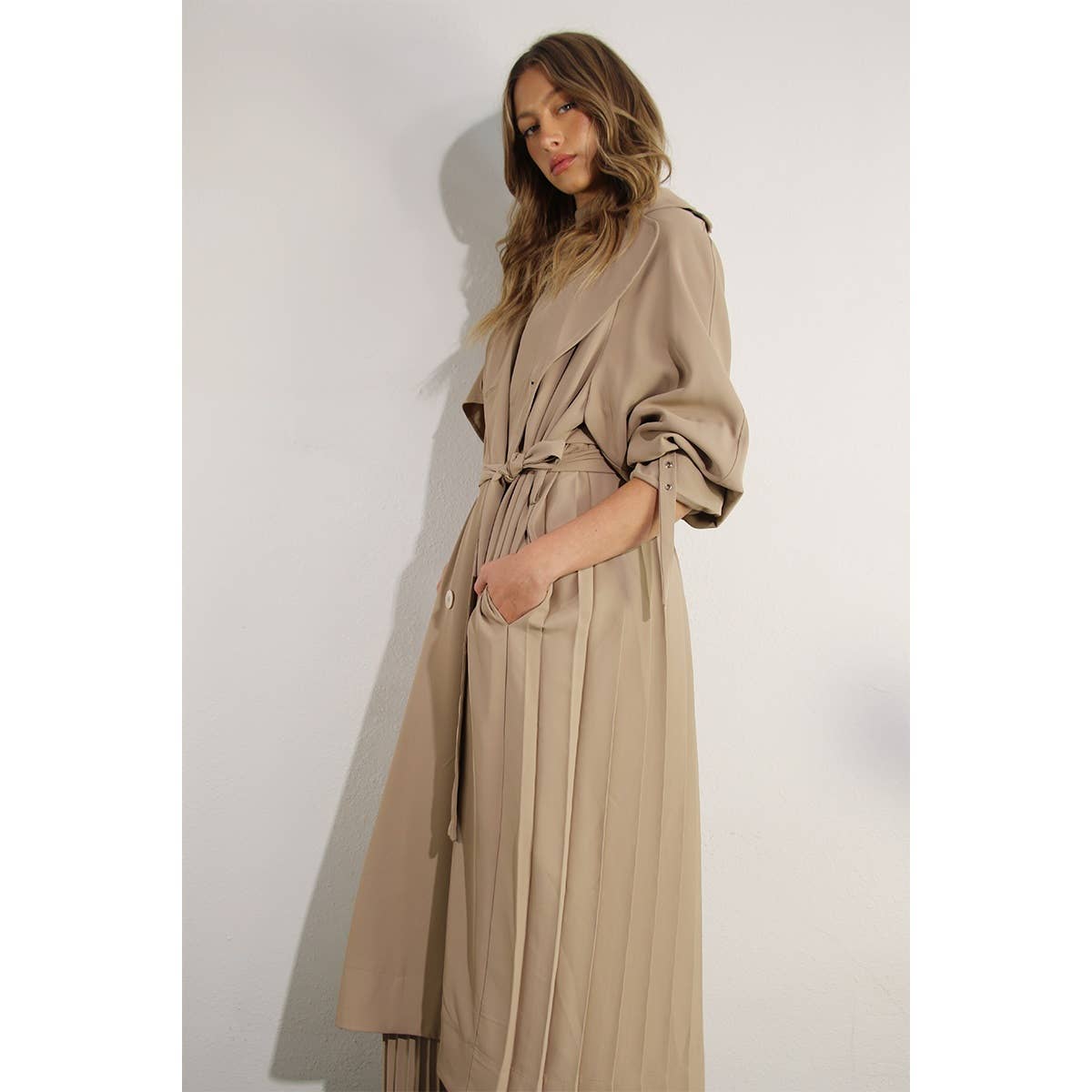 Mulla - BACK PLEATED TRENCH COAT: ASH TAUPE / M