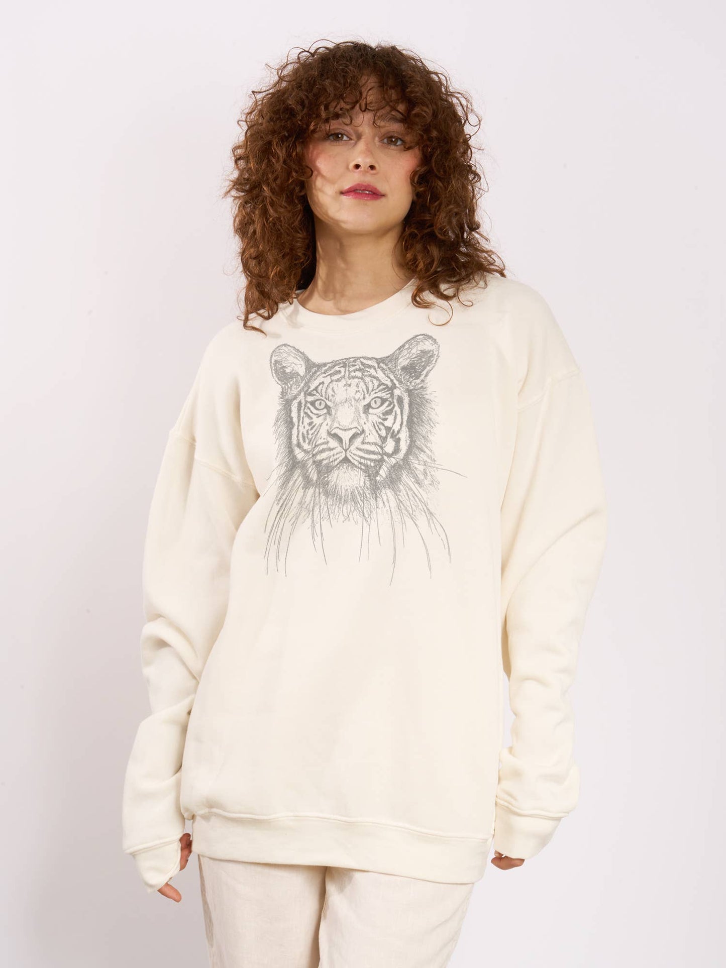 Supermaggie @ Faire - Tiger Ollie Oversized Sweatshirt: Black / Sm