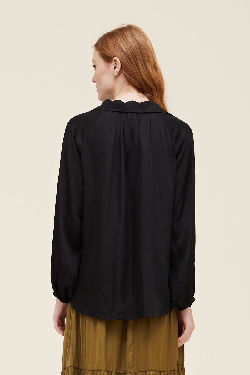 Grade & Gather - 41458PP - COLLARED SATIN BLOUSE: MILK / MEDIUM