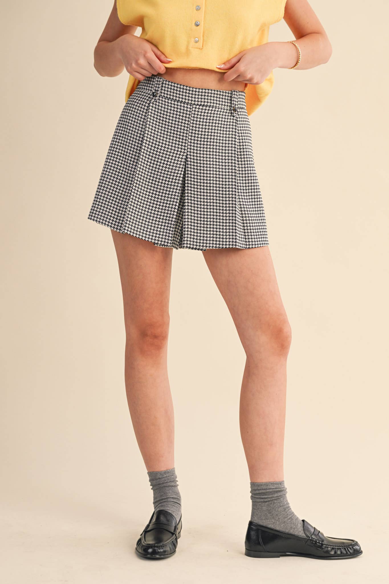 &MERCI - HOUNDSTOOTH PLEATED SHORTS MP4333: Hunter Green Houndst / L