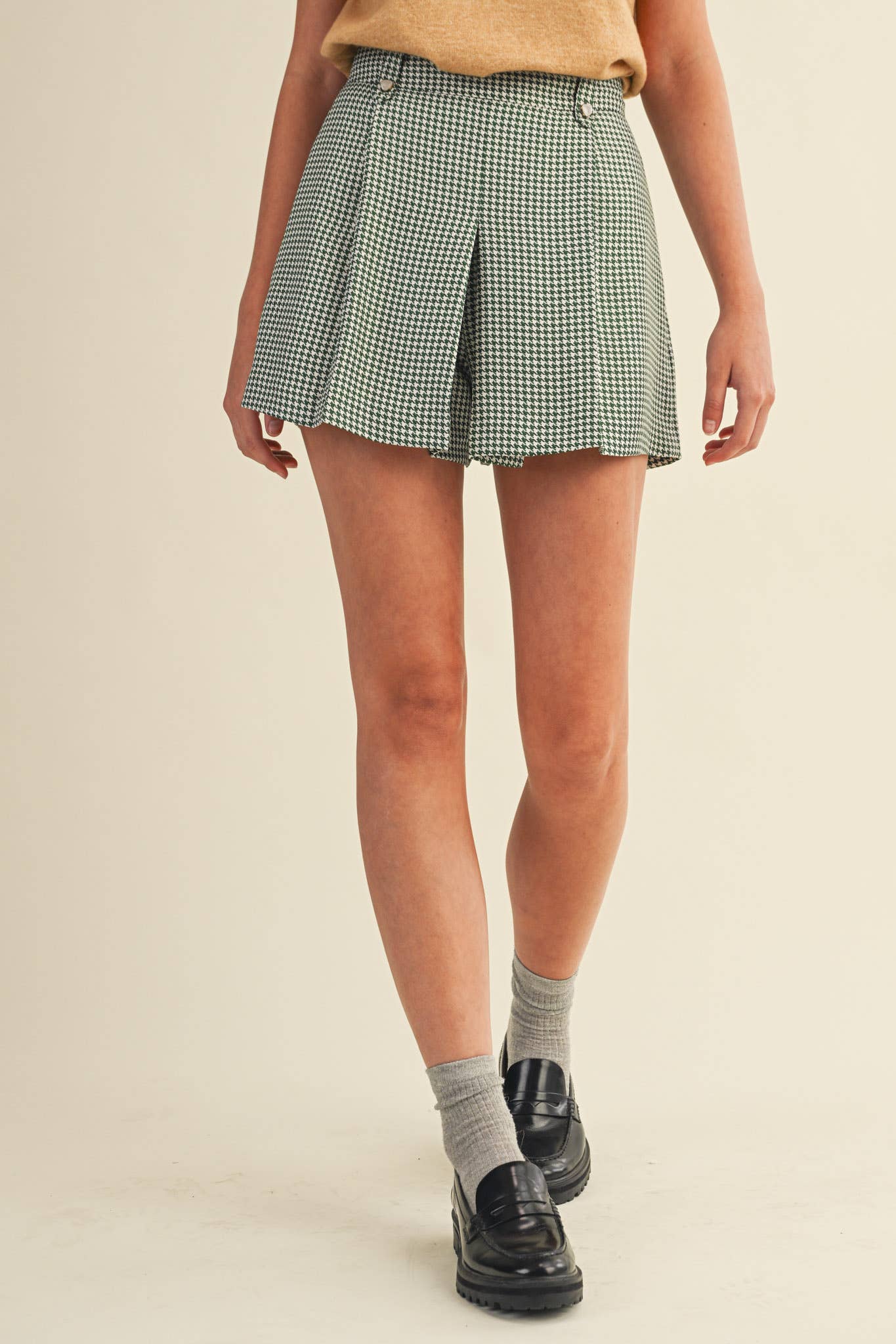 &MERCI - HOUNDSTOOTH PLEATED SHORTS MP4333: Hunter Green Houndst / L