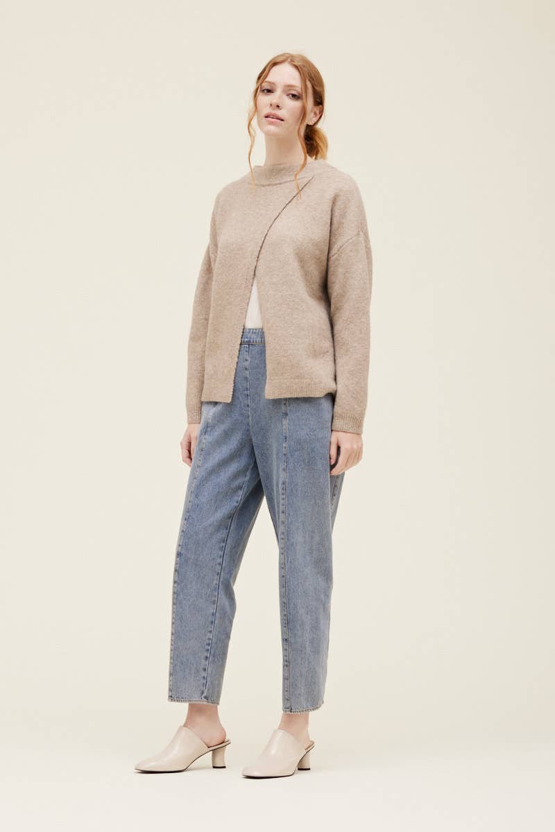 Grade & Gather - 41484 - FRONT TO BACK OVERLAP SWEATER: NATURAL / MEDIUM
