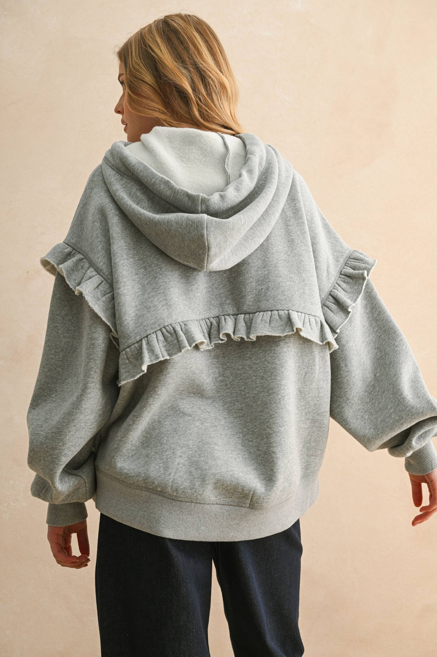MIOU MUSE - T5474   RUFFLE DETAIL SWEAT SHIRTS: HEATHER GREY / S