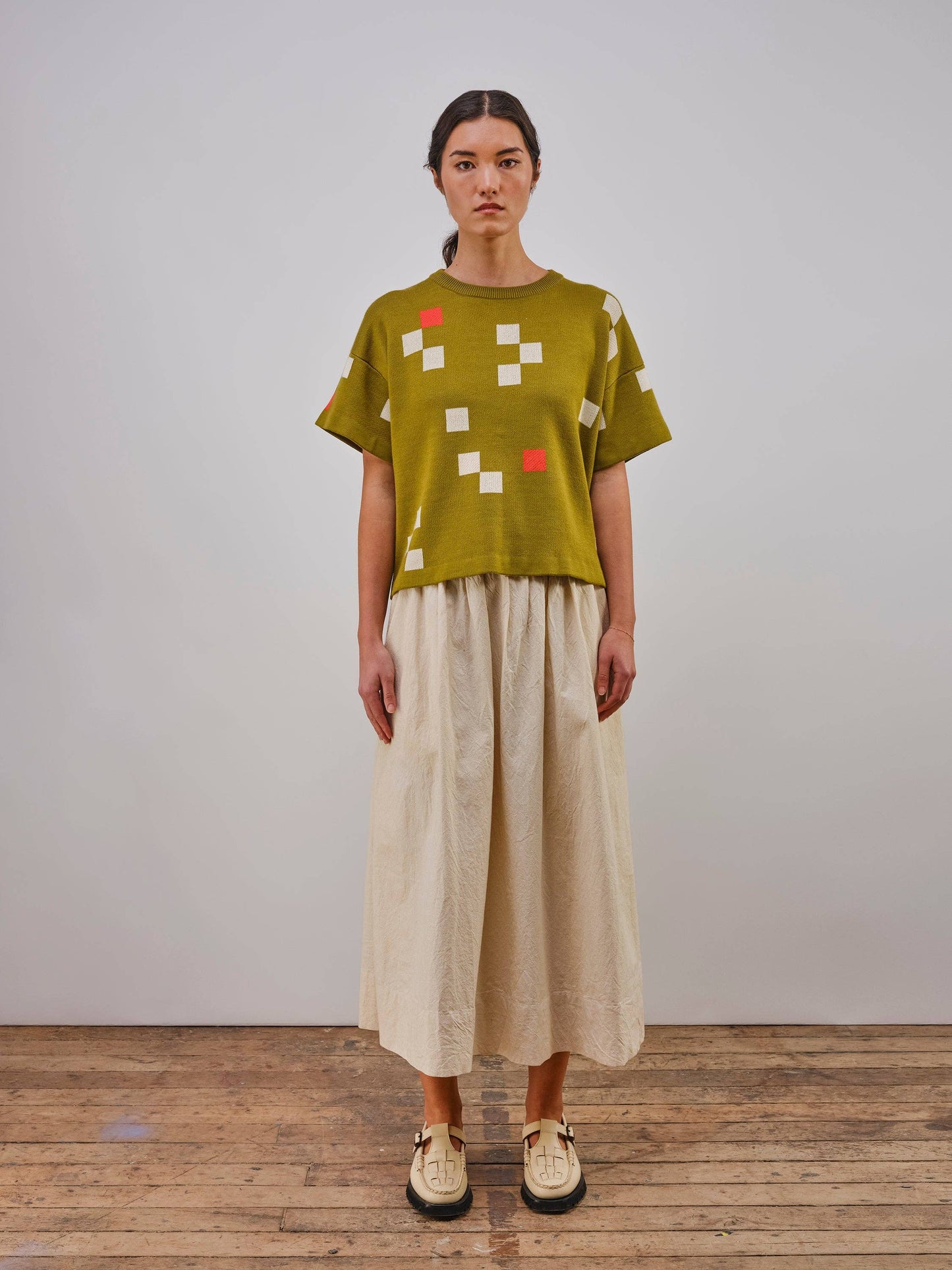 The Endery - Albers Short Sleeve Sweater Tee - Avocado: XS/S