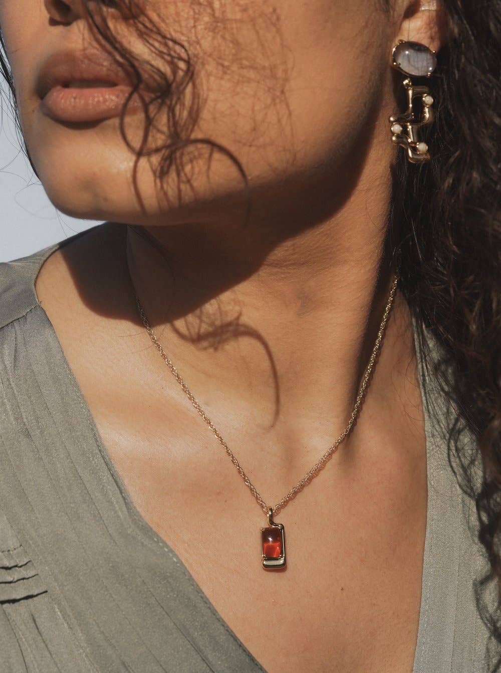 Lindsay Lewis - Foster Necklace - Brown: Gold Plated