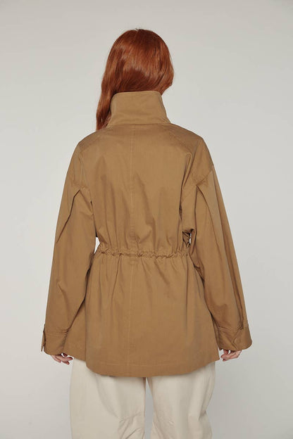 amente - Tie waist utility jacket: Khaki / Solid / XS/S