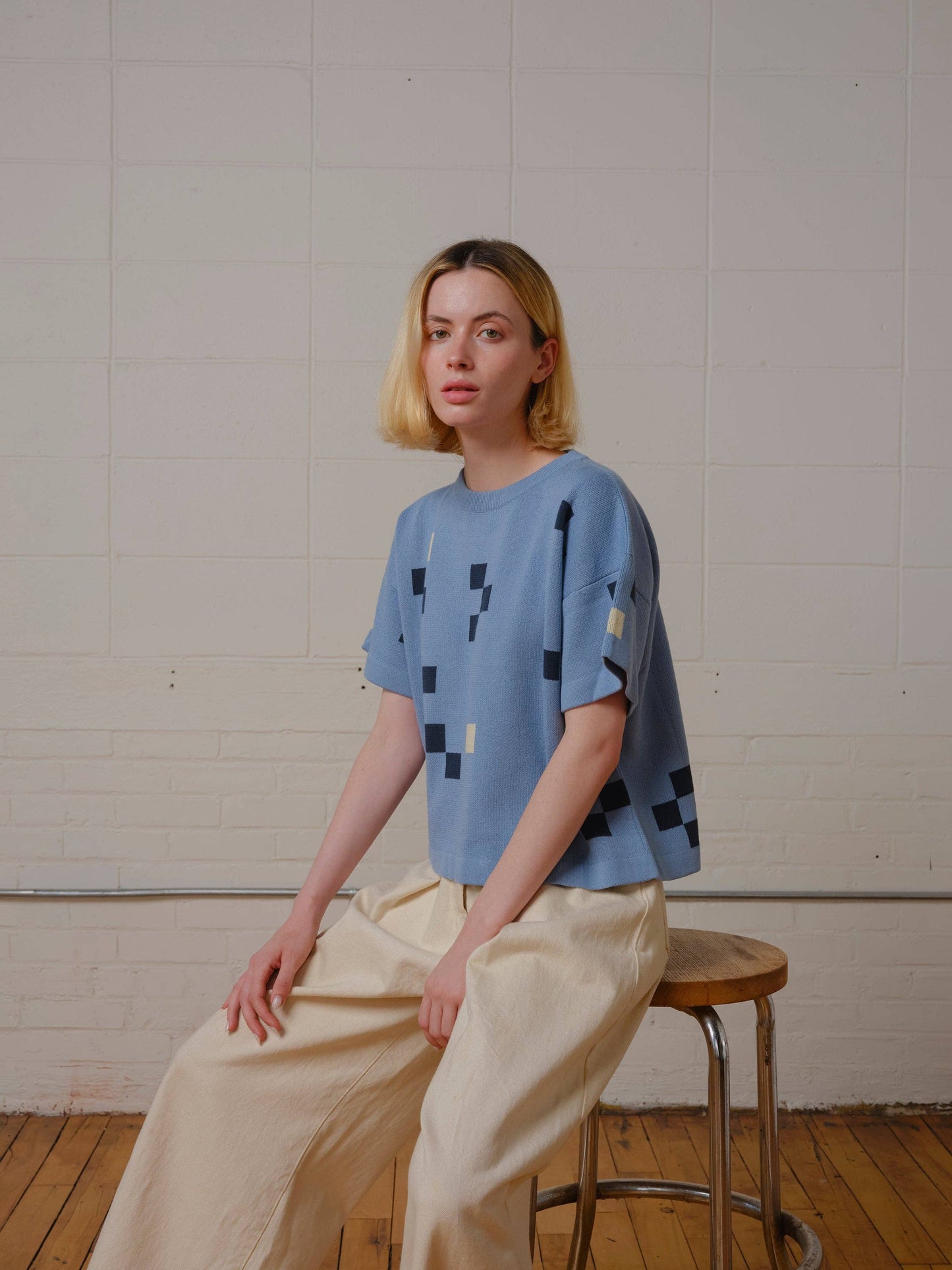 The Endery - Albers Short Sleeve Sweater Tee - Larimar: M/L