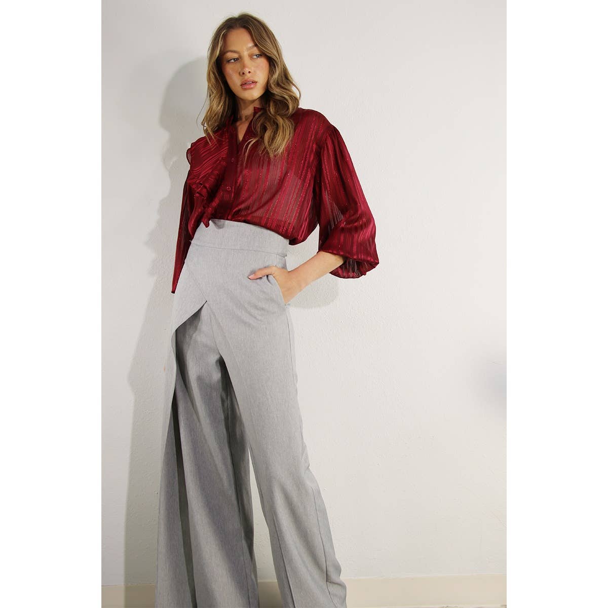 Mulla - Ruffle Blouse - Regular Fit: VANILLA / L