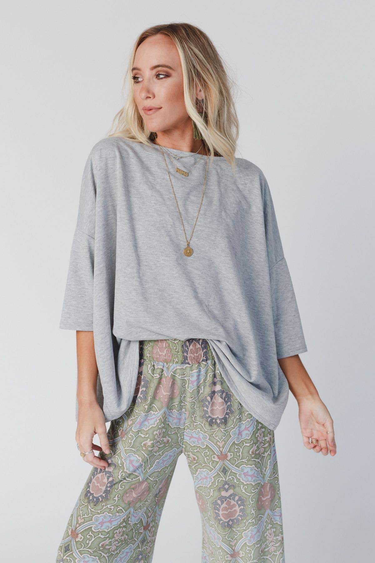 Three Bird Nest - Cozy Cool Oversized Tee - Heather Gray: L