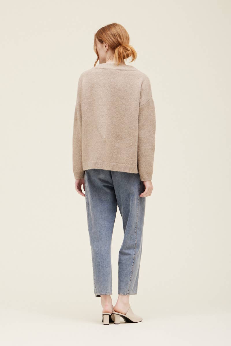 Grade & Gather - 41484 - FRONT TO BACK OVERLAP SWEATER: NATURAL / MEDIUM