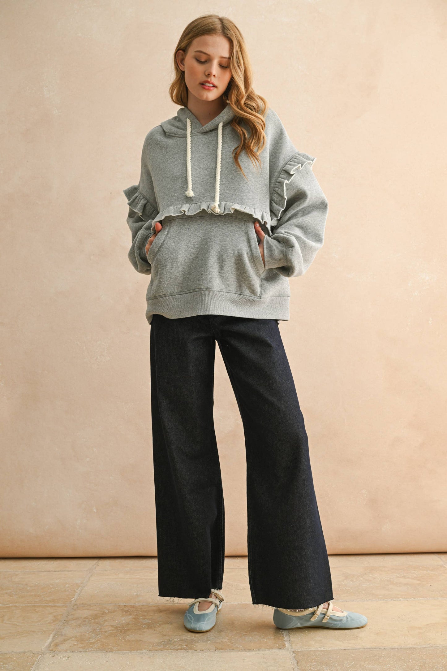 MIOU MUSE - T5474   RUFFLE DETAIL SWEAT SHIRTS: HEATHER GREY / L