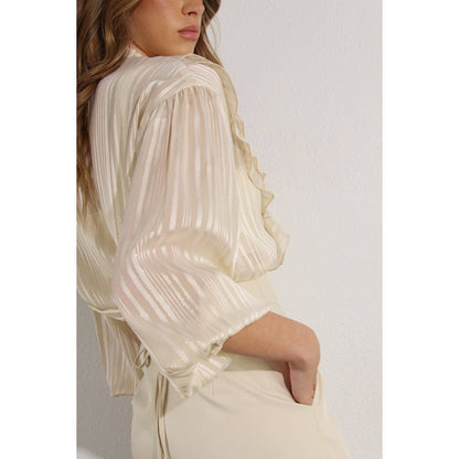 Mulla - Ruffle Blouse - Regular Fit: VANILLA / S