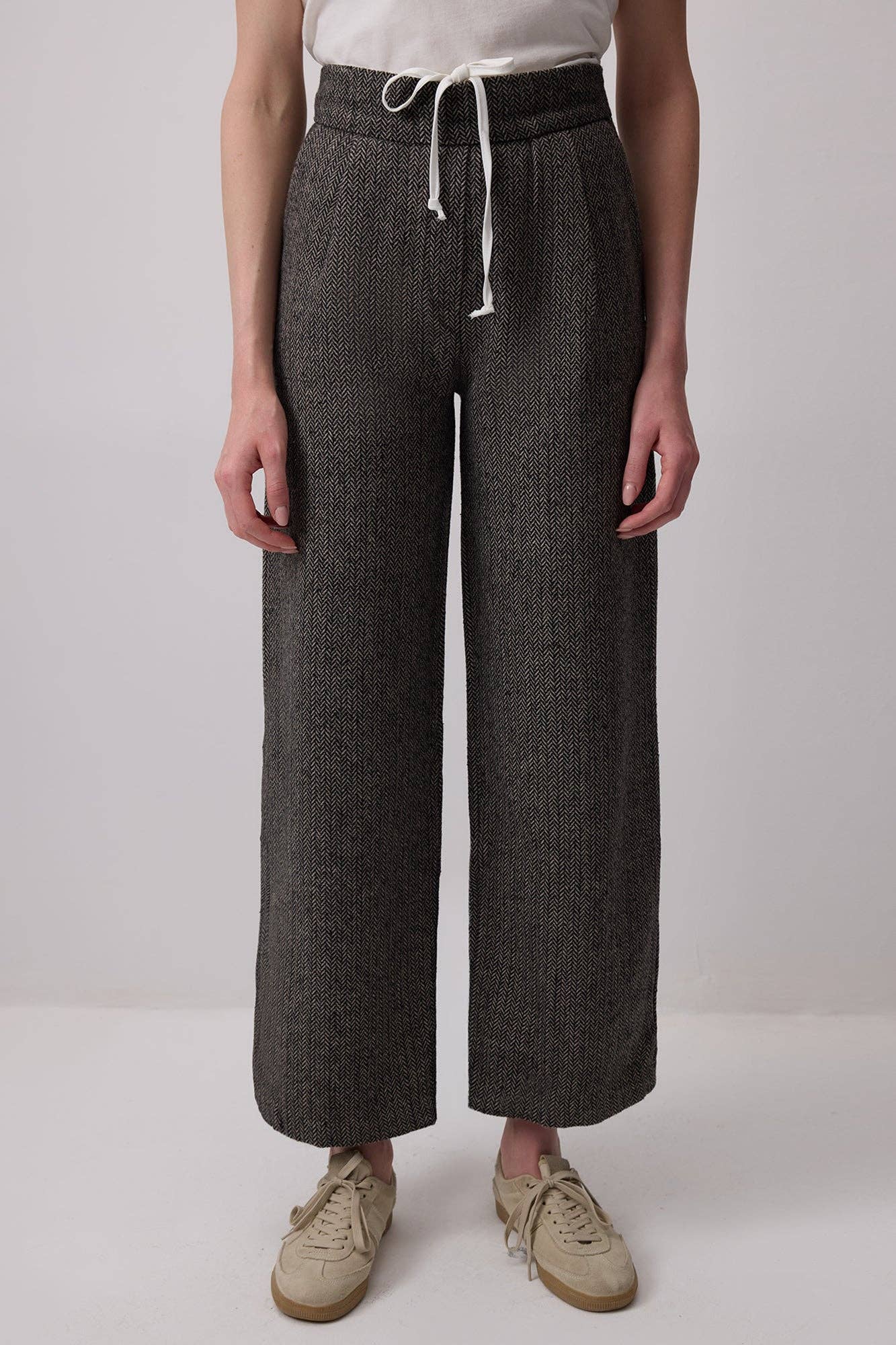 Touché Privé - Herringbone Wide-Leg Palazzo Trousers with Drawstring Waist
: Siyah / L