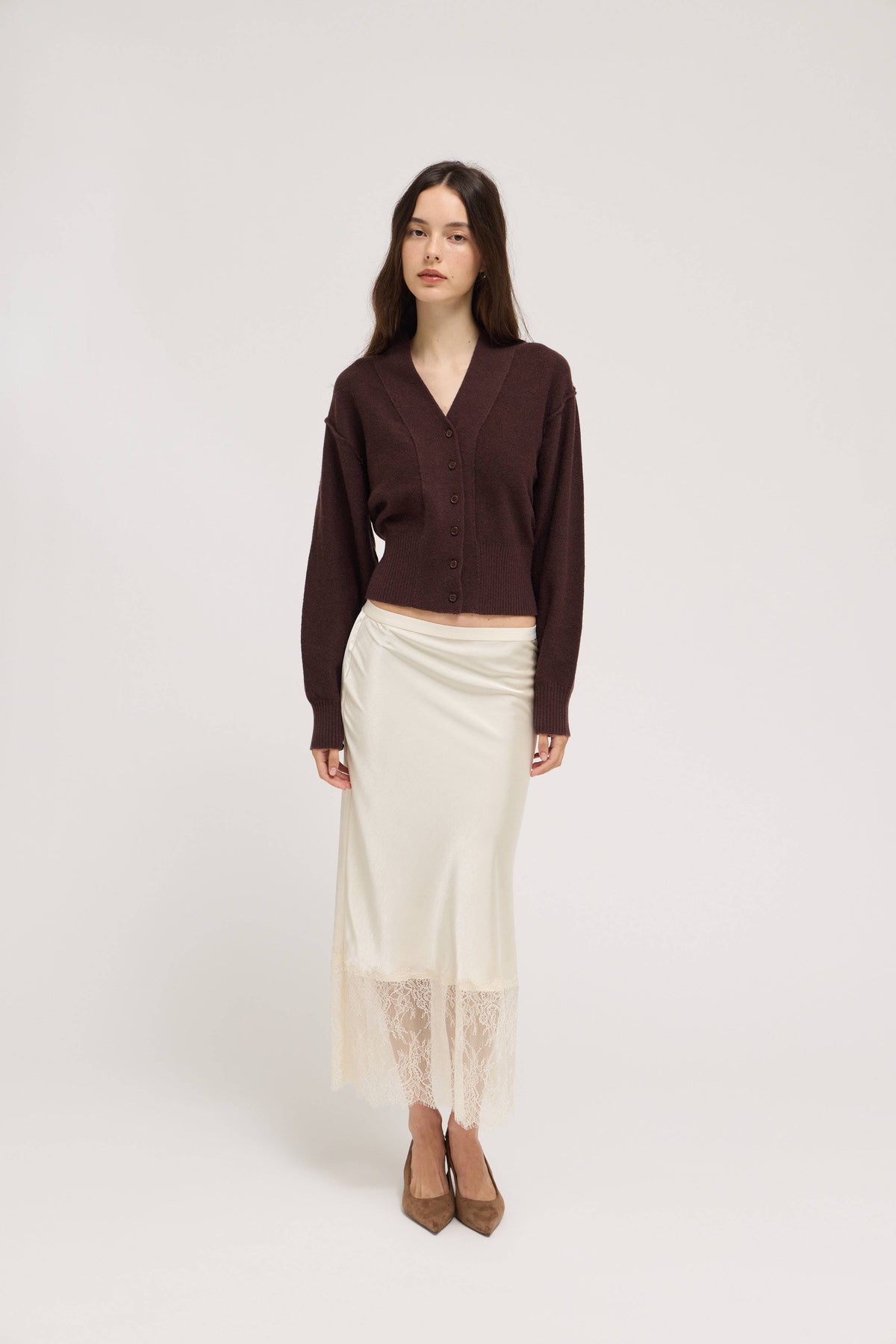 Grade & Gather - 80562 - V-NECK CARDIGAN: AUBERGINE / Contemporary / ML