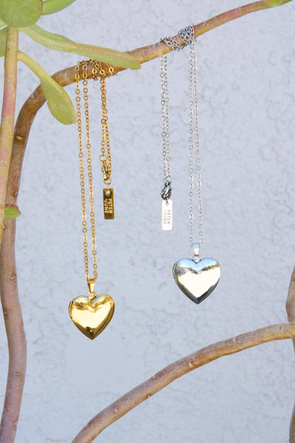 Peter and June - Locket Up Necklace: 18k gold plated