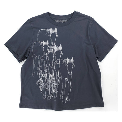 Supermaggie @ Faire - Horses Gwenn Heavyweight Tee: Off Black / Sm