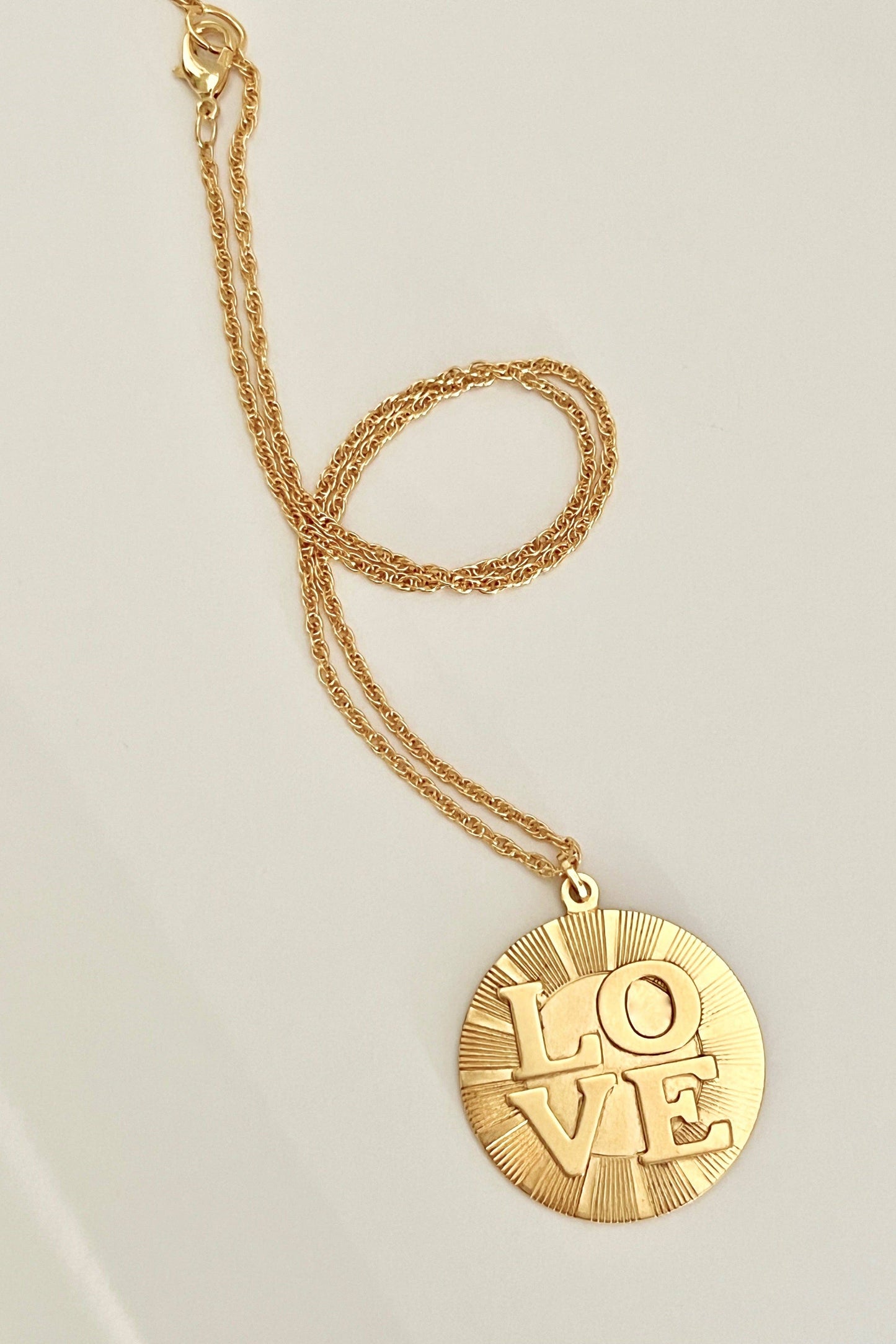 Sandrine France Studio - LOVE pendant
