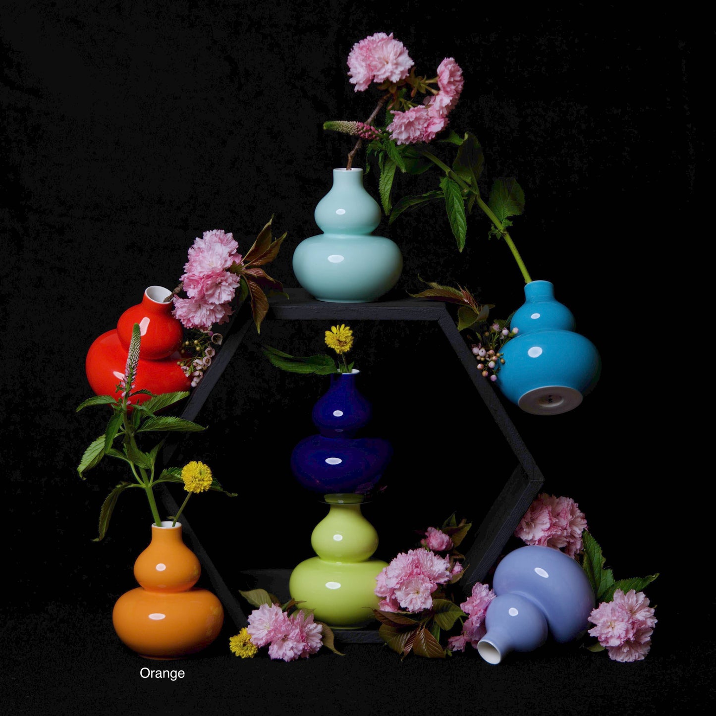 Middle Kingdom - Glossy Porcelain Mini Gourd Vase: Coral red