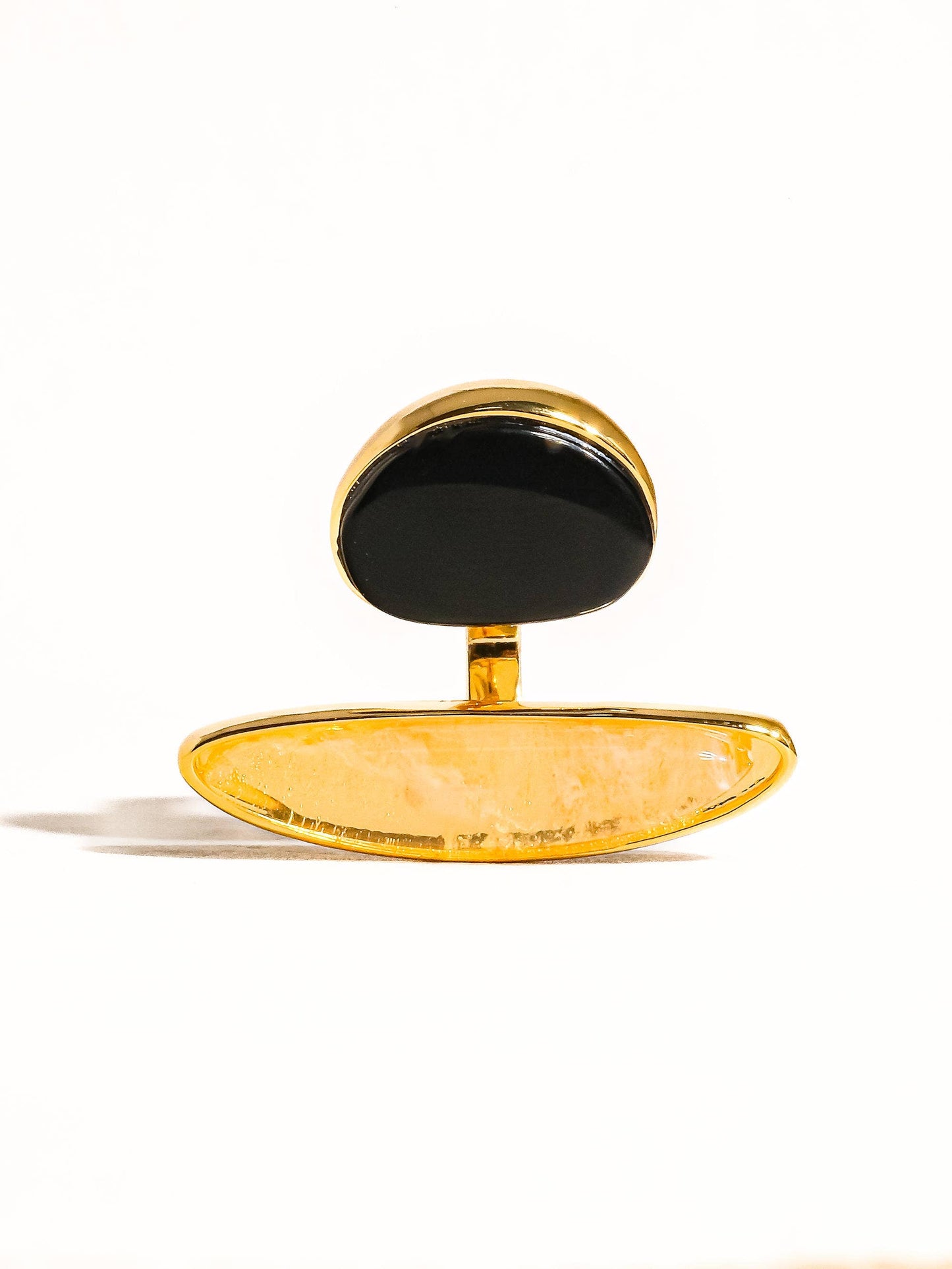 Flânerie by MAIQ - Christophe 18K Gold Vintage Black Agate Stone Ring: Black